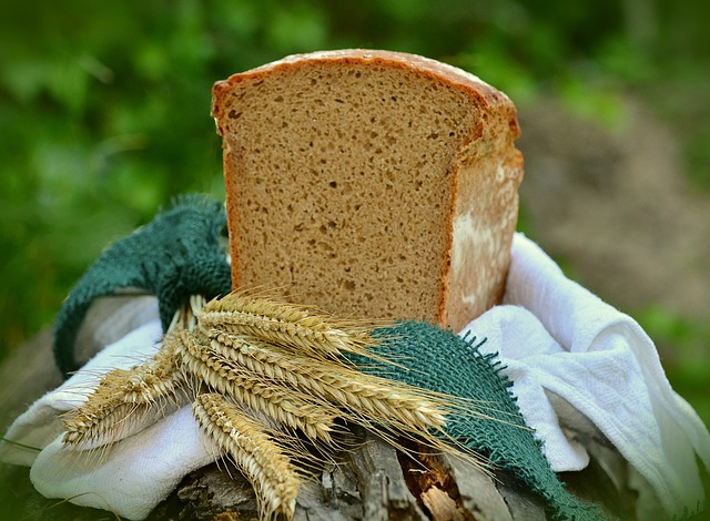 chléb z ječmene.jpg