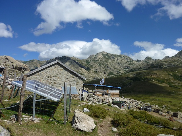 Solární elektrárna v horách